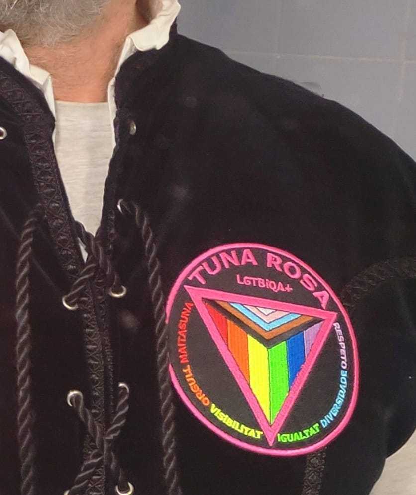 Escudo Tuna Rosa LGTBIQA+